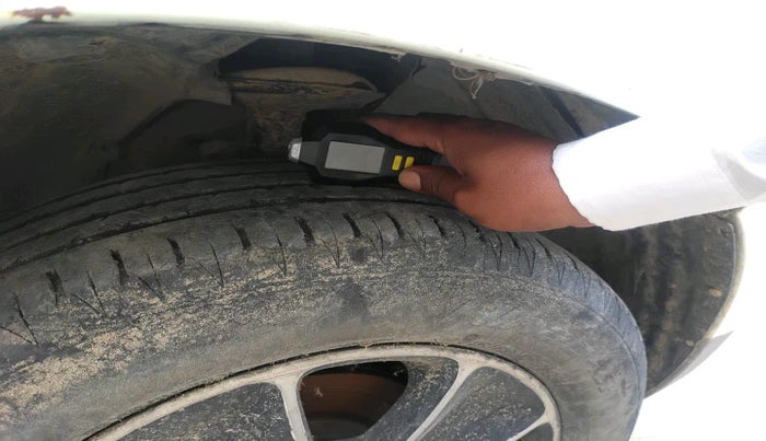 2013 Renault Duster 110 PS RXL DIESEL, Diesel, Manual, 1,40,145 km, tyre