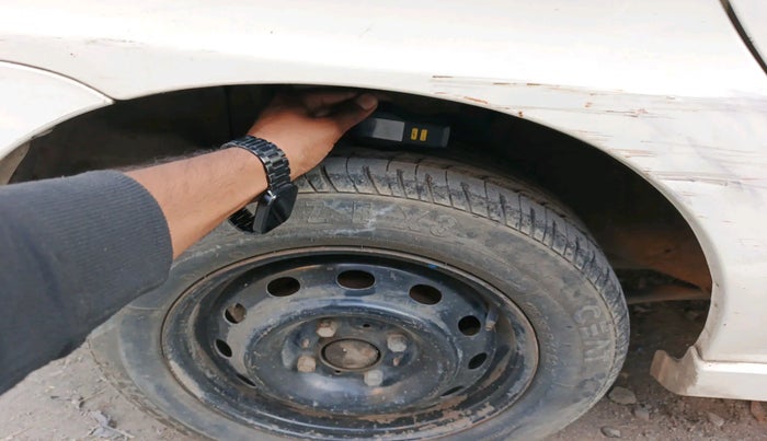 2011 Tata Indigo ECS LX CR4, Diesel, Manual, 2,07,928 km, tyre