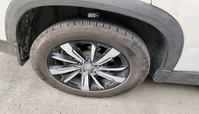 2020 MG HECTOR PLUS SHARP 2.0 DIESEL TURBO MT 6-STR, Diesel, Manual, 90,334 km, tyre