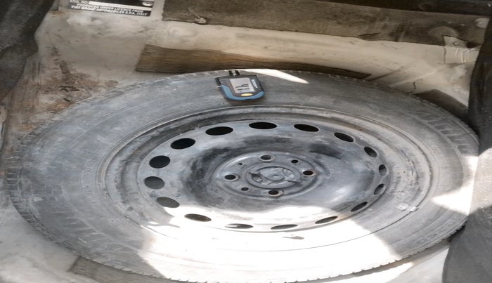 2011 Fiat Grand Punto ACTIVE 1.3, Diesel, Manual, 88,100 km, tyre