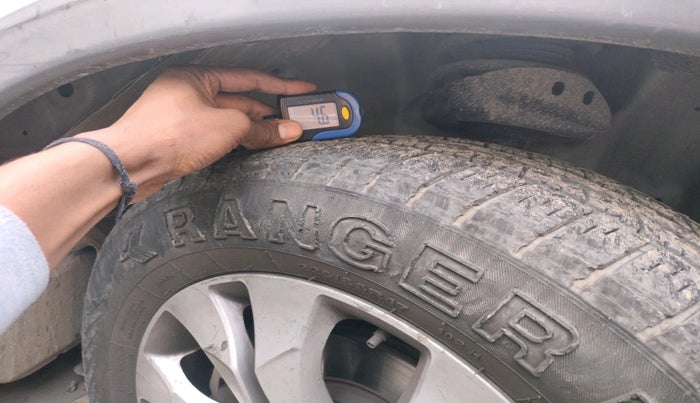 2014 Honda CRV 2.4 AWD AT, Petrol, Automatic, 1,10,652 km, tyre