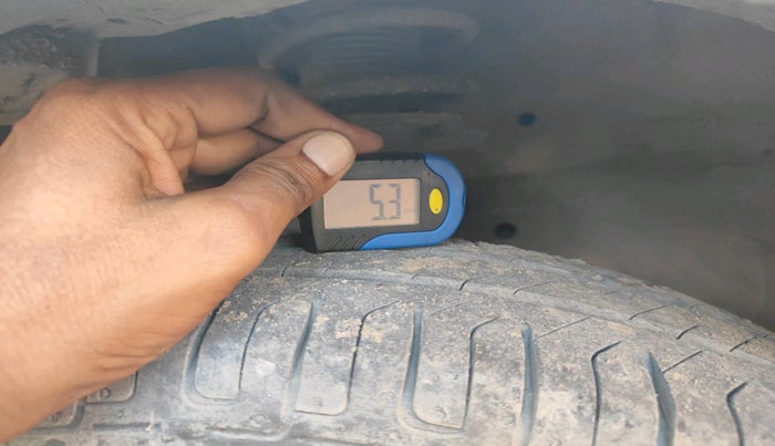 2015 Maruti Swift Dzire VDI, Diesel, Manual, 81,342 km, tyre