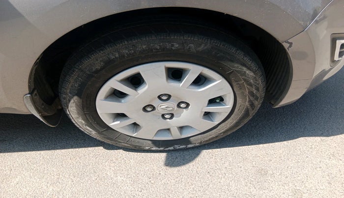 2012 Hyundai i20 MAGNA 1.2, Petrol, Manual, 30,956 km, tyre