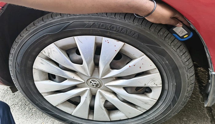 2018 Toyota YARIS J CVT, Petrol, Automatic, 1,08,784 km, tyre