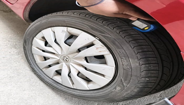 2018 Toyota YARIS J CVT, Petrol, Automatic, 1,08,784 km, tyre