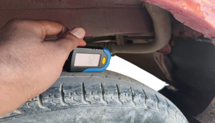 2014 Maruti Alto 800 LXI, Petrol, Manual, 89,946 km, tyre