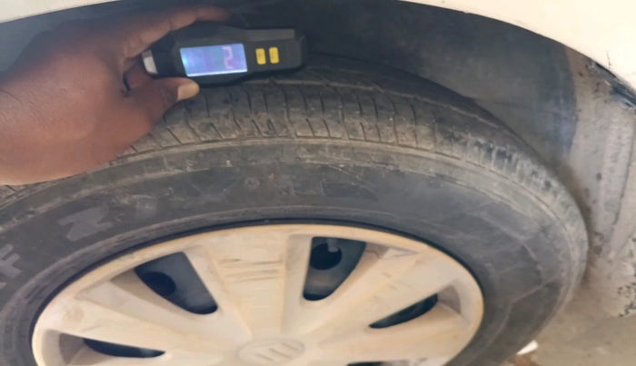 2011 Maruti Swift Dzire VXI, Petrol, Manual, 1,20,279 km, tyre