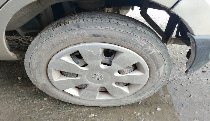 2016 Maruti Alto K10 VXI, Petrol, Manual, 47,718 km, tyre