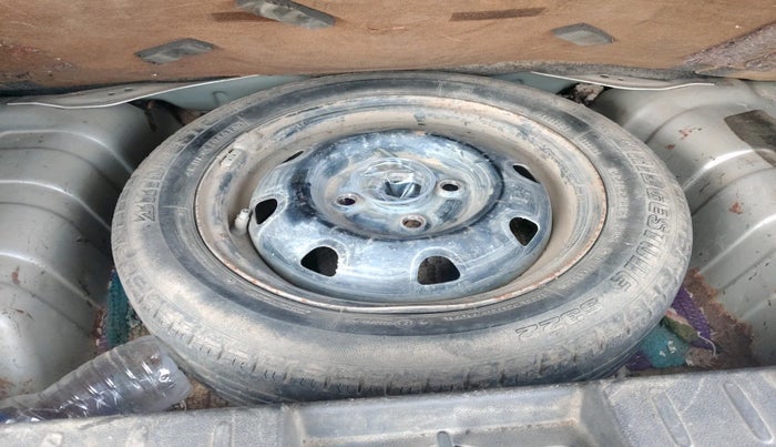 2016 Maruti Alto K10 VXI, Petrol, Manual, 47,718 km, tyre