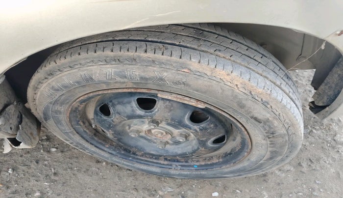 2016 Maruti Alto K10 VXI, Petrol, Manual, 47,718 km, tyre