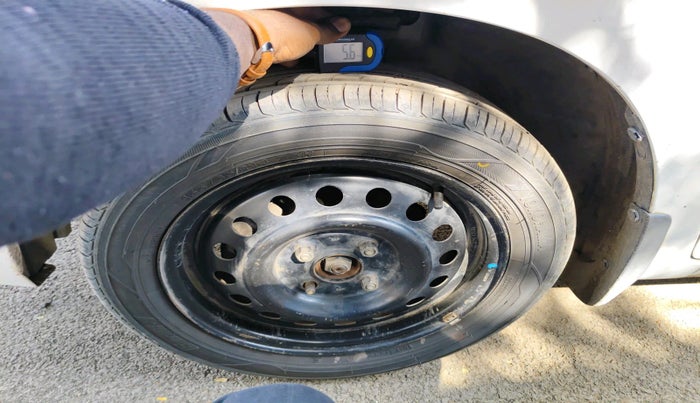 2016 Maruti Wagon R 1.0 VXI, Petrol, Manual, 1,08,694 km, tyre