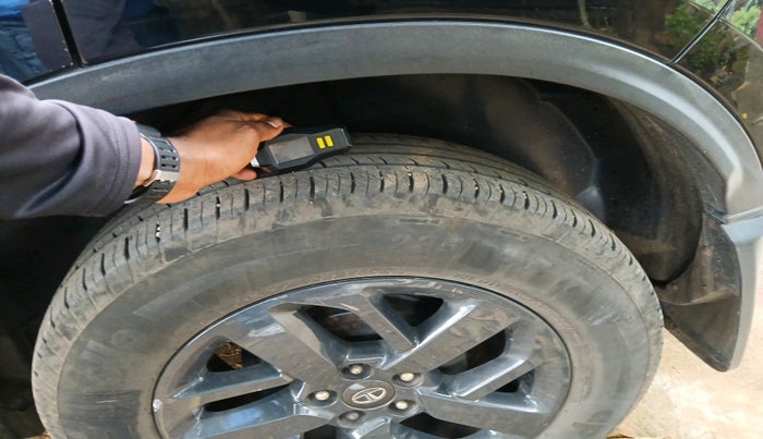 2022 Tata Harrier XT PLUS 2.0L KRYOTEC DARK EDITON, Diesel, Manual, 42,377 km, tyre