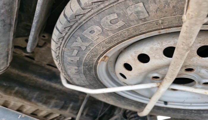 2022 Maruti Eeco 5 STR AC CNG, Petrol, Manual, 24,225 km, tyre