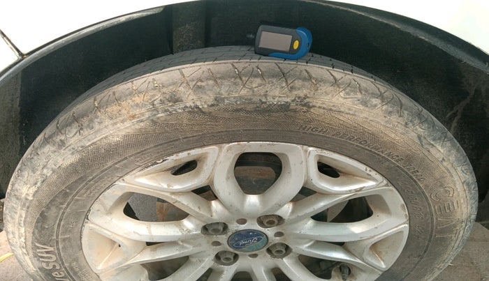 2013 Ford Ecosport TITANIUM 1.5L DIESEL, Diesel, Manual, 1,12,011 km, tyre