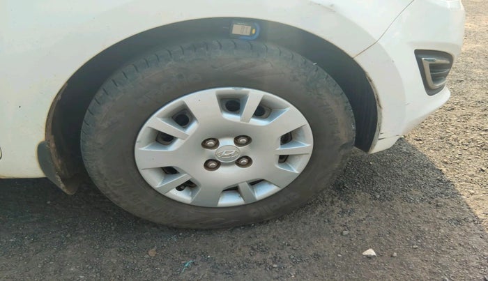 2012 Hyundai i20 MAGNA (O) 1.2, Petrol, Manual, 1,21,676 km, tyre