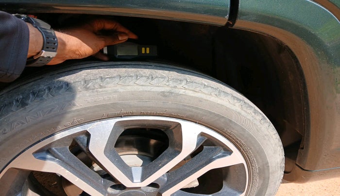 2022 Jeep Compass MODEL S (O) DIESEL 4X4 AT, Diesel, Automatic, 49,038 km, tyre