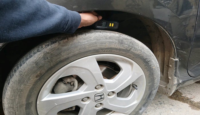 2015 Honda City 1.5L I-VTEC V MT, Petrol, Manual, 59,555 km, tyre