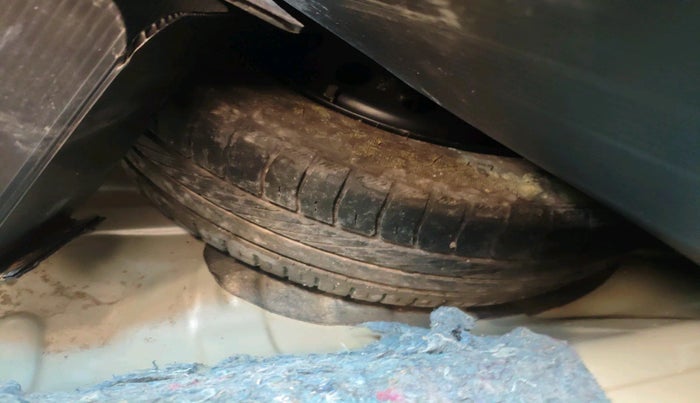 2011 Toyota Etios VX, Petrol, Manual, 47,227 km, tyre