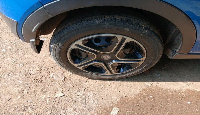 2018 Tata NEXON XM PETROL, Petrol, Manual, 80,037 km, tyre