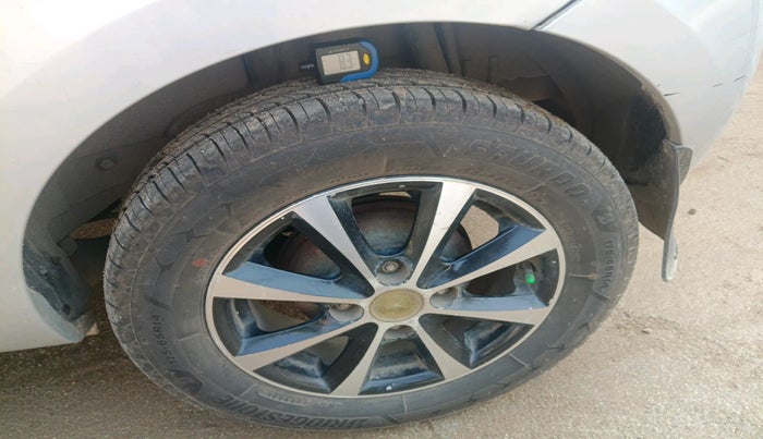 2013 Tata Indica Vista ZX+ 90PS, Diesel, Manual, 52,833 km, tyre