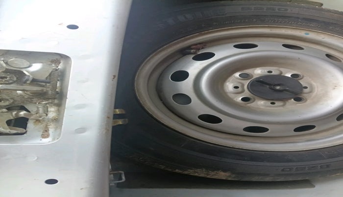 2013 Tata Indica Vista ZX+ 90PS, Diesel, Manual, 52,833 km, tyre