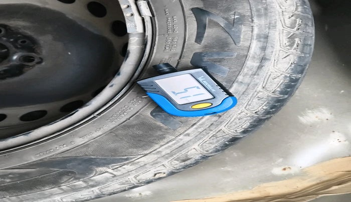 2017 Maruti Ciaz ZETA 1.4  AT PETROL, Petrol, Automatic, 74,364 km, tyre