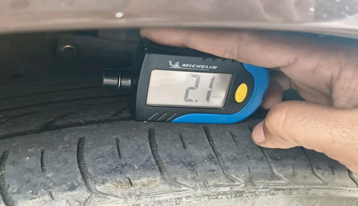 2017 Maruti Ciaz ZETA 1.4  AT PETROL, Petrol, Automatic, 74,364 km, tyre