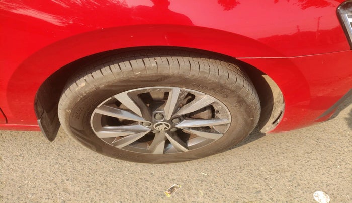 2023 Skoda SLAVIA STYLE 1.5L TSI DSG, Petrol, Automatic, 12,293 km, tyre