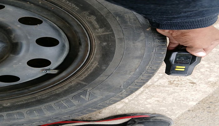 2012 Hyundai i10 MAGNA 1.2, Petrol, Manual, 31,078 km, tyre