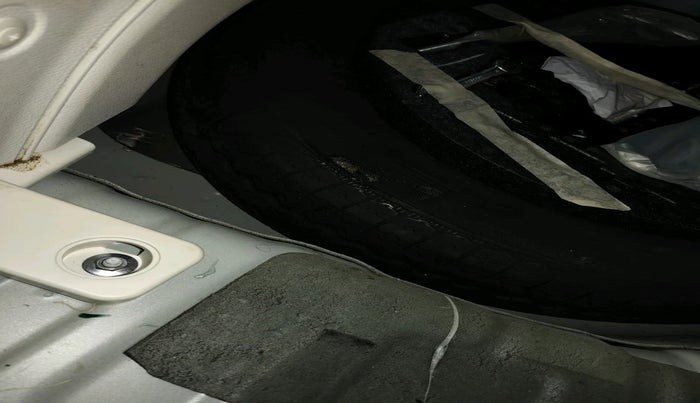 2024 Mahindra XUV 3XO AX5 1.2 L TCMPFI AT, Petrol, Automatic, 7,769 km, tyre