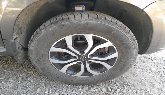 2014 Nissan Terrano XL O (D), Diesel, Manual, 1,29,349 km, tyre