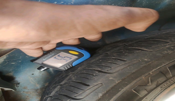 2011 Maruti Alto LXI, Petrol, Manual, 47,498 km, tyre