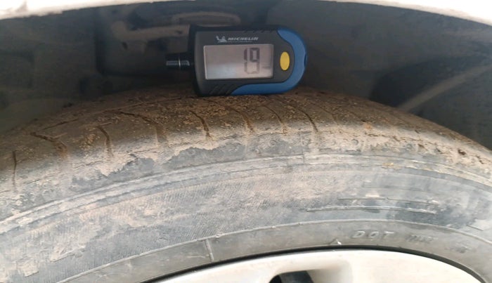 2016 Ford Figo Aspire TREND 1.2 PETROL, Petrol, Manual, 68,806 km, tyre