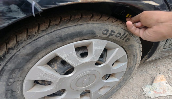 2011 Chevrolet Spark LT 1.0, Petrol, Manual, 50,251 km, tyre