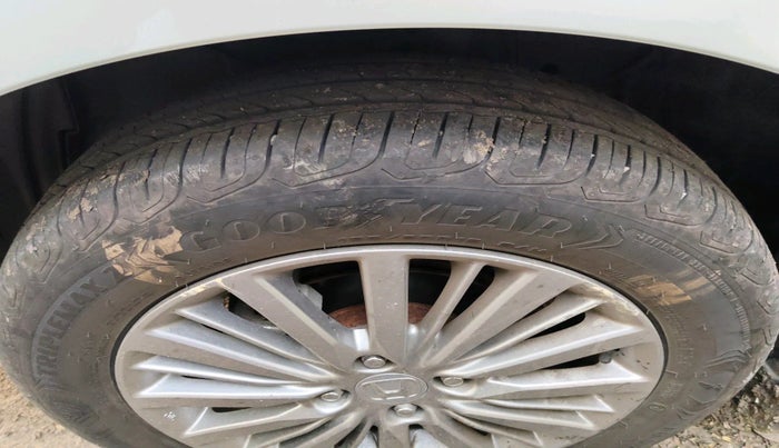 2025 Honda Amaze VX 1.2 Petrol MT, Petrol, Manual, 10,516 km, tyre