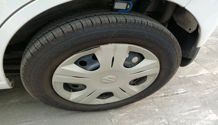 2016 Maruti Wagon R 1.0 VXI, Petrol, Manual, 16,562 km, tyre