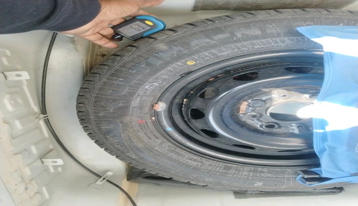 2021 Tata Tiago XT PETROL, Petrol, Manual, 20,940 km, tyre