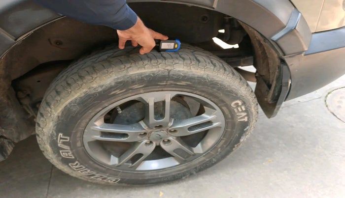 2021 Mahindra Thar LX PETROL HT 4WD AT, Petrol, Automatic, 56,581 km, tyre