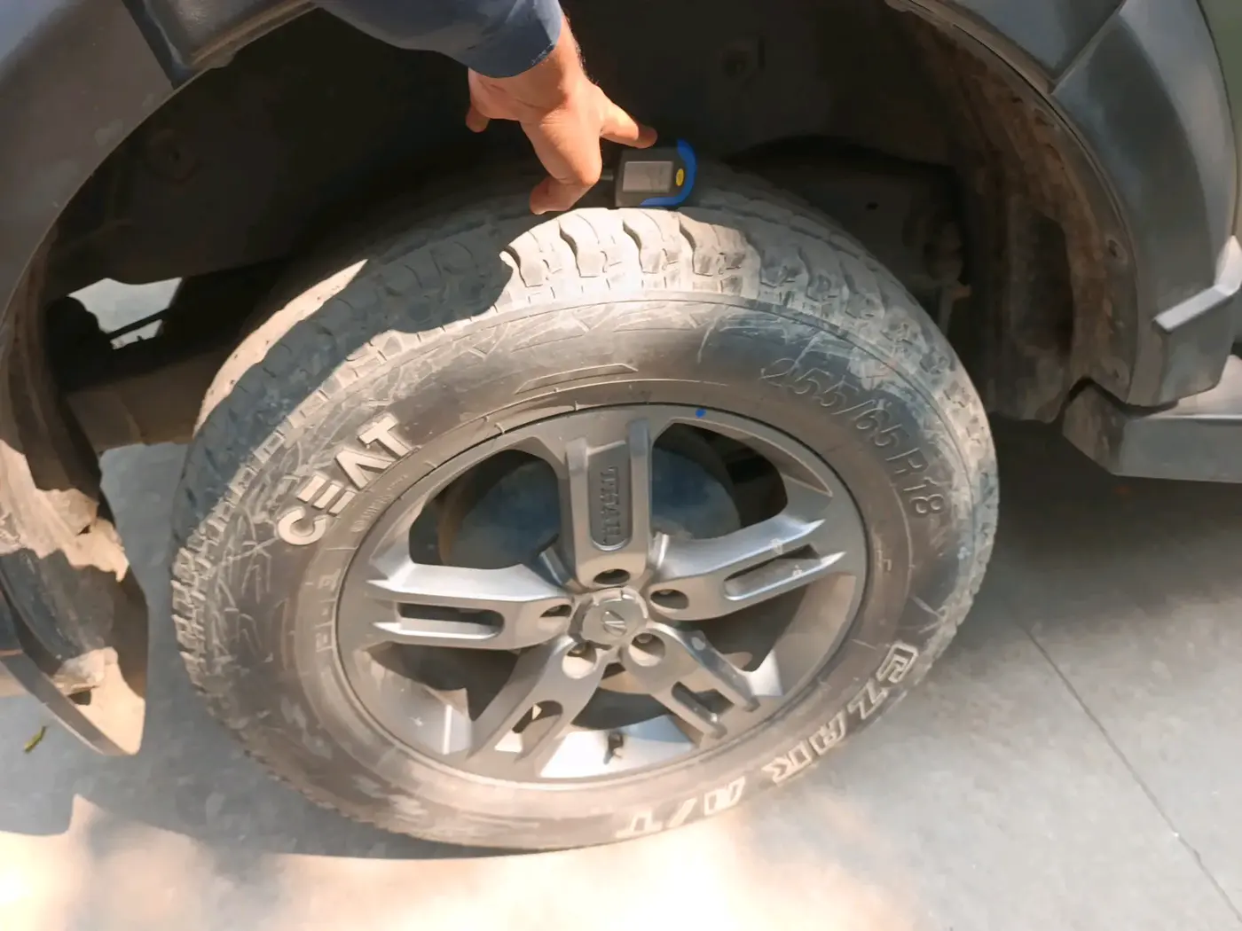 2021 Mahindra Thar LX PETROL HT 4WD AT, Petrol, Automatic, 56,581 km, tyre
