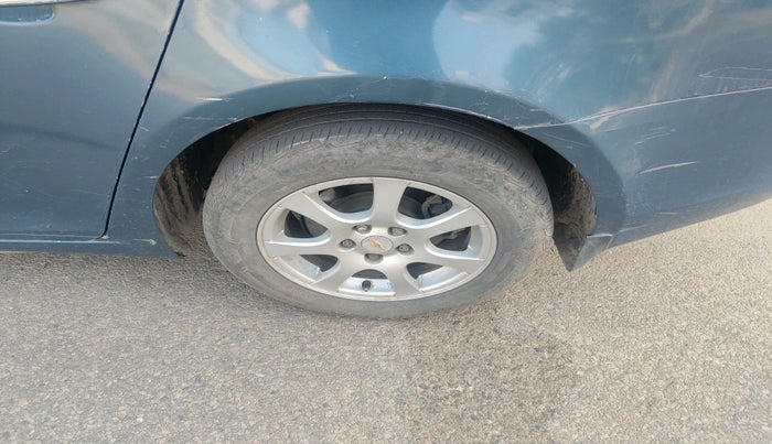 2011 Chevrolet Cruze LTZ, Diesel, Manual, 1,29,077 km, tyre