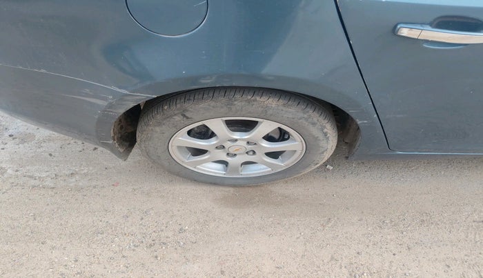 2011 Chevrolet Cruze LTZ, Diesel, Manual, 1,29,077 km, tyre