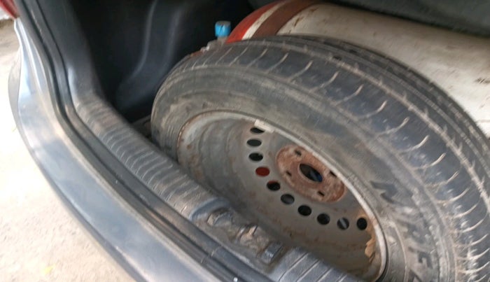 2013 Hyundai Grand i10 MAGNA 1.2 KAPPA VTVT, Petrol, Manual, 1,05,510 km, tyre