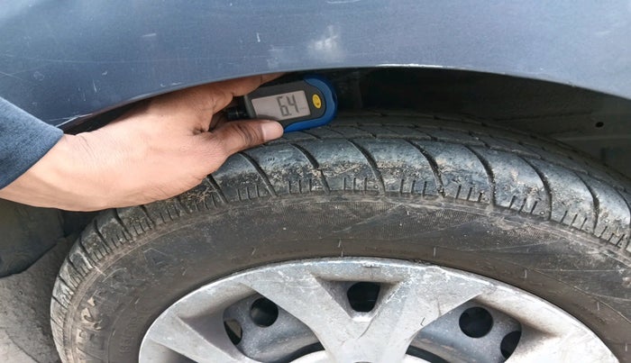 2013 Hyundai Grand i10 MAGNA 1.2 KAPPA VTVT, Petrol, Manual, 1,05,510 km, tyre