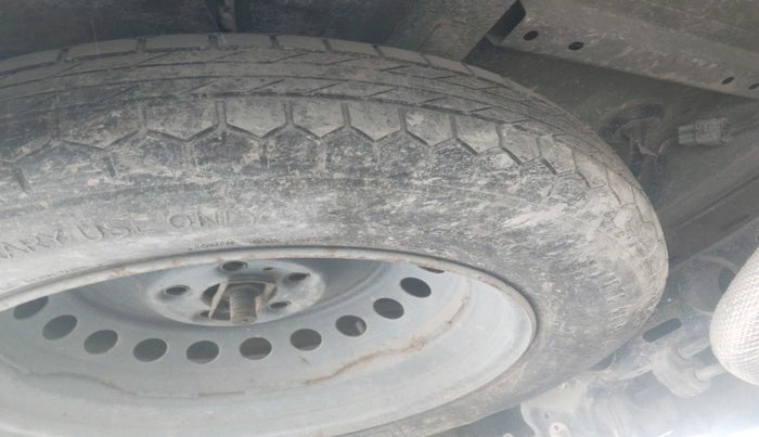 2022 Mahindra XUV700 AX 7 D AT 7 STR, Diesel, Automatic, 37,361 km, tyre