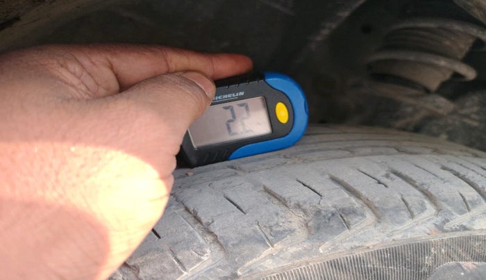 2019 Renault Kwid RXL, Petrol, Manual, 57,005 km, tyre