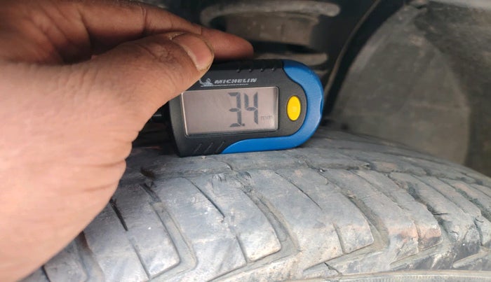 2019 Renault Kwid RXL, Petrol, Manual, 57,005 km, tyre