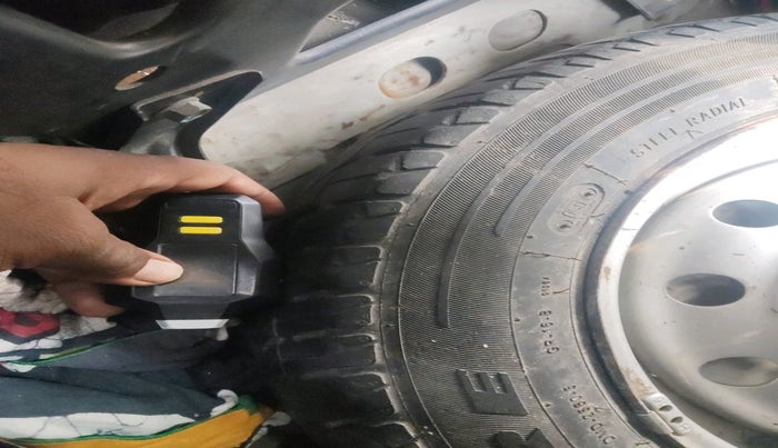 2011 Maruti Wagon R 1.0 LXI CNG, Petrol, Manual, 2,61,751 km, tyre