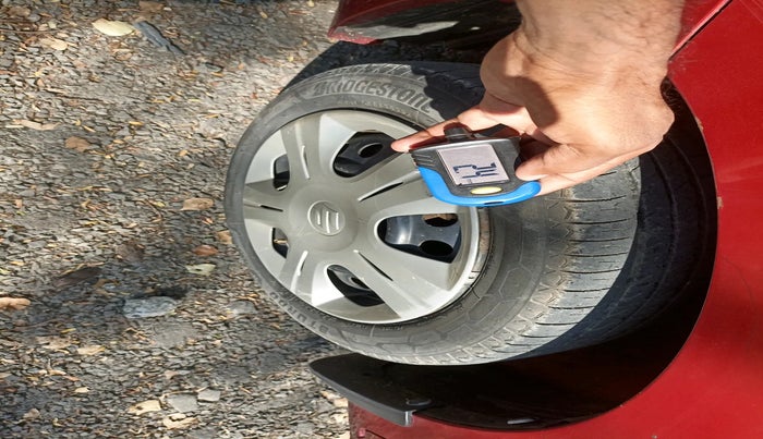 2015 Maruti Wagon R 1.0 VXI, Petrol, Manual, 1,30,880 km, tyre