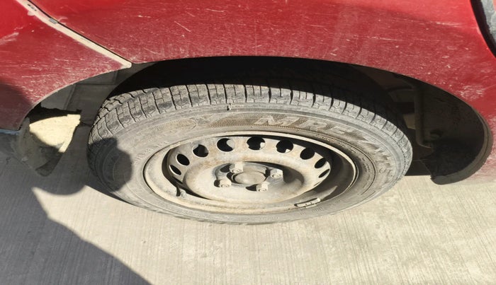 2018 Datsun Go T, Petrol, Manual, 68,385 km, tyre