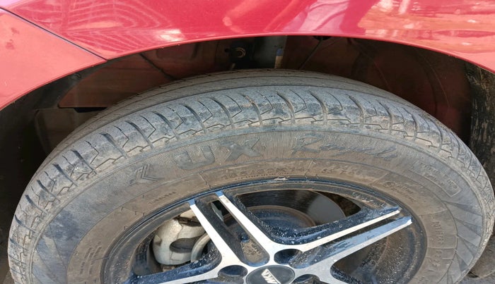 2022 Maruti Dzire VXI AMT, Petrol, Automatic, 25,630 km, tyre